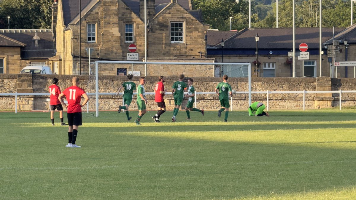 Clayton Cup Semi-Final hosts back in it with a penalty <a href="/HexhamfcS/">Hexham FC Seniors</a> 1 <a href="/Prudhoe_Res/">Prudhoe Seniors Reserves</a> 2 

10 minutes remaining