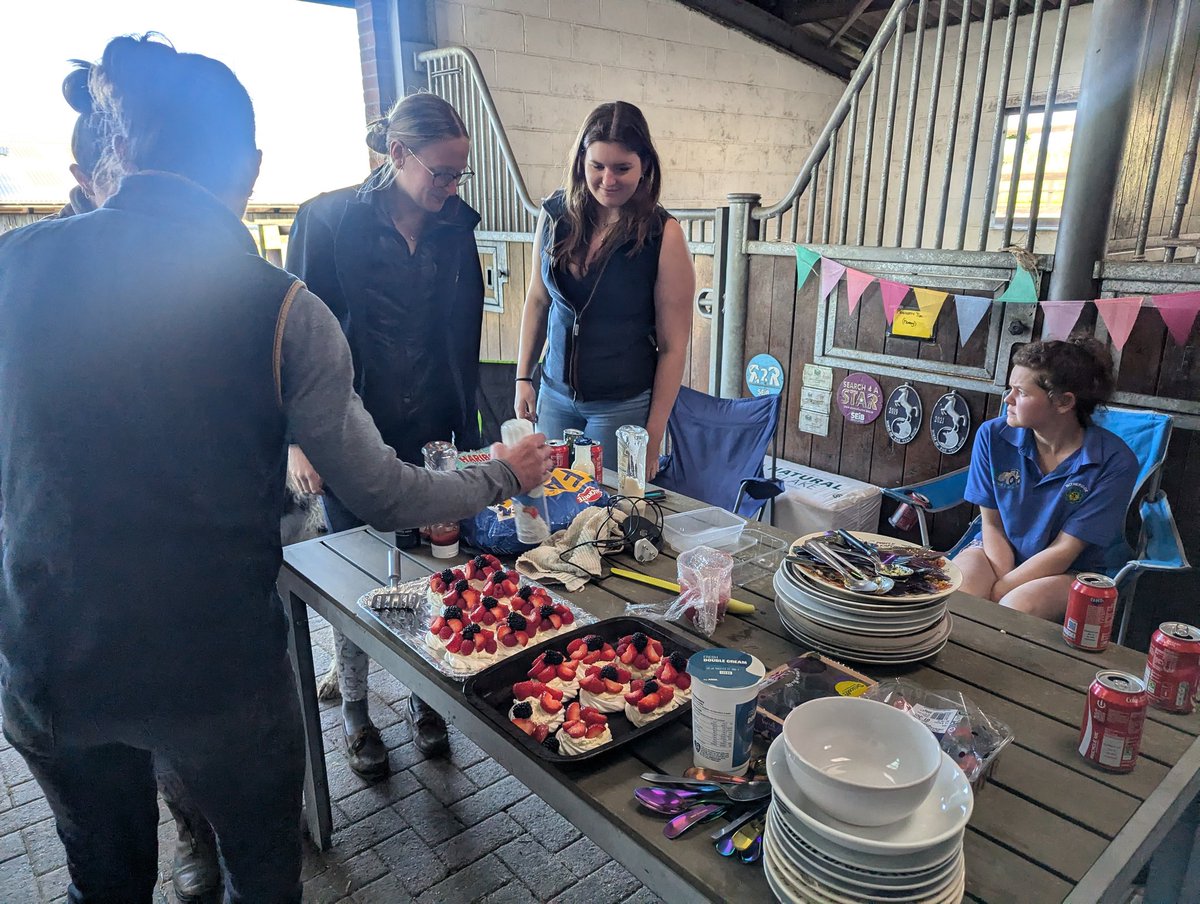 JessWestwood's tweet photo. Tonight was a night to appreciate my staff who have worked like the dream team this foaling season. A big thanks to @TheTBA_GB for the prize party pack that let us throw a great evening. ๐
#StudStaff #RacingStaffWeek #Foaling #BBQ #TBA #AppreciateYourTeam #TopTeam https://t.co/pcphpMvwrz