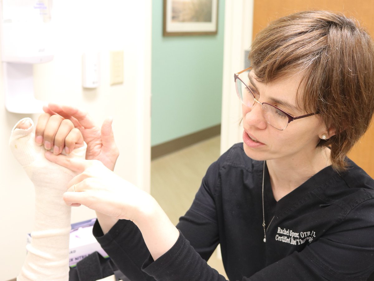 A young man lost his thumb in an industrial accident. The expertise at Sentara Plastic Surgery Specialists and Sentara Norfolk General Hospital gave him a second chance, replacing his toe. Read more: bit.ly/3TBOv2X
#LifeChangingCare #Surgery #Hope #SentaraProud 💛