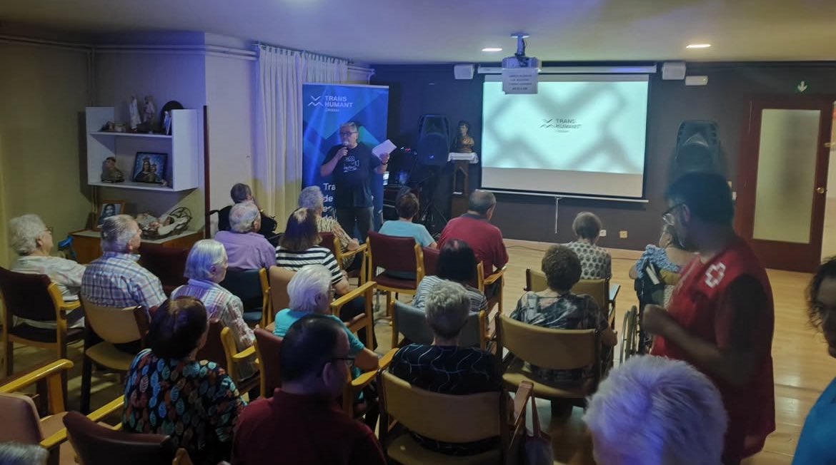 ➡️Ahir vam fer la segona sessió del cicle de Cinema a les Residències del Ripollès a Ripoll @fundacioguifre17. Una trentena d'avis van gaudir del documental sobre fotografia
"Cristina García Rodero: La mirada oculta".
Apostem per la cultura i per apropar-la a la gent gran