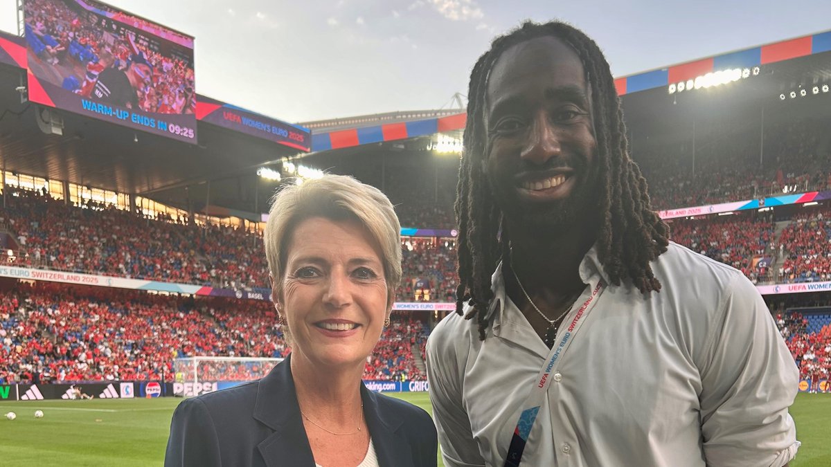 Karin Keller-Sutter (@keller_sutter) on Twitter photo Die <a href="/WEURO2025/">UEFA Women's EURO 2025</a> ist eröffnet: Ich freue mich, beim Eröffnungsspiel zwischen der 🇨🇭 und 🇳🇴 in Basel dabei zu sein. Ich wünsche allen Teams und Fussballfans faire und spannende Spiele. ⚽🏆 #WEURO2025 Die <a href="/WEURO2025/">UEFA Women's EURO 2025</a> ist eröffnet: Ich freue mich, beim Eröffnungsspiel zwischen der 🇨🇭 und 🇳🇴 in Basel dabei zu sein. Ich wünsche allen Teams und Fussballfans faire und spannende Spiele. ⚽🏆 #WEURO2025