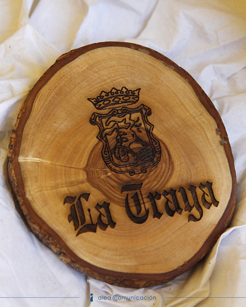 aleacuellar's tweet photo. La madera grabada con láser es una opción que siempre triunfa por ser natural y elegante.
En llaveros, en grandes rodajas, sobre madera de olivo... hay muchos formatos.
Estos son algunos de los últimos que hemos creado en alea comunicación.
#maderagrabada #maderaláser #Cuéllar https://t.co/IbN1pBKEMO