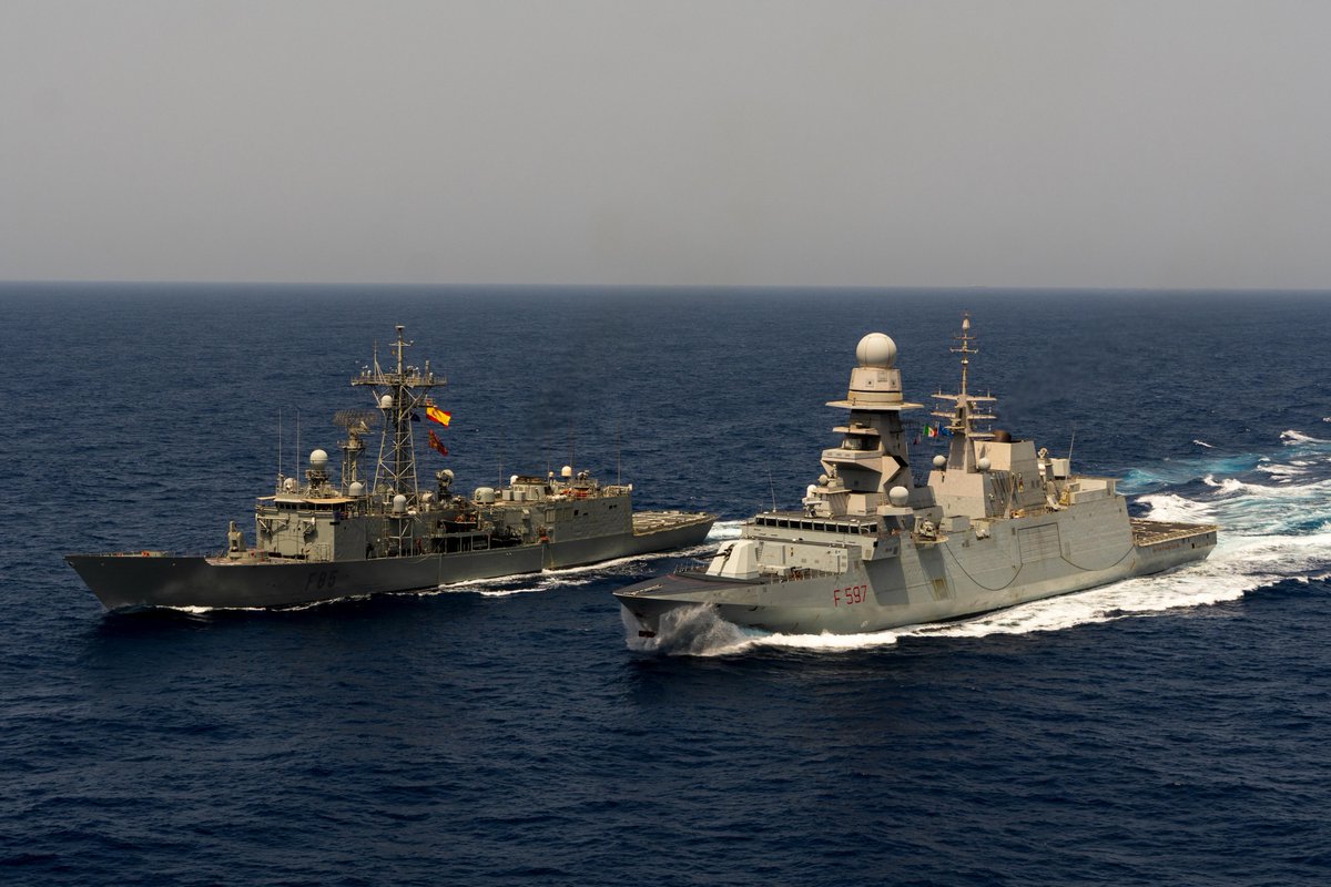 EUNAVFOR's tweet image. On 25 June, #OperationATALANTA flagship, ESPS #NAVARRA, and ITS #MARCEGLIA, in support to ATALANTA, conducted a joint exercise at sea.
🔎 The complete integration of ATALANTA's assets allows for greater efficiency in the most critical situations they face in the Indian Ocean.