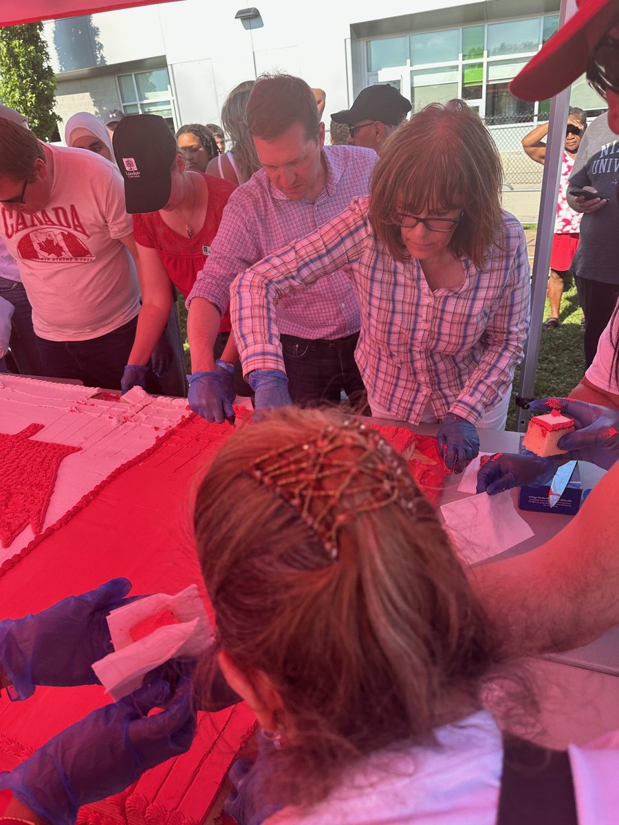 TArmstrongNDP's tweet photo. Sharing some pictures of the Canada Day events I attended yesterday 🥰🍁 This is from White Oaks Park here in London ON. Every event needs a good cake and they did not skip out on this one 😉🎂 https://t.co/yWteRh1HYn