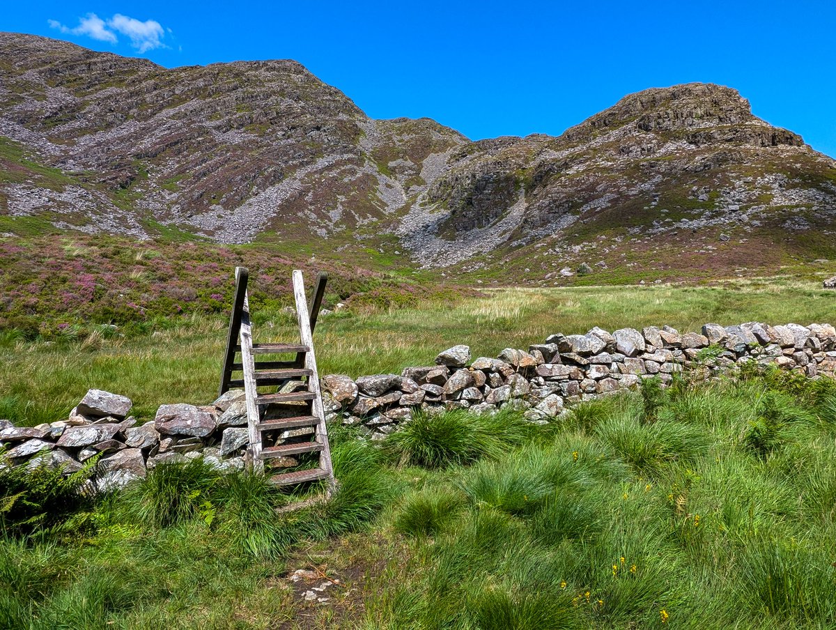 ABTheAdventure's tweet image. Now that's a stile
Today in the Rhinogs - spectacular!
@LakesStiles