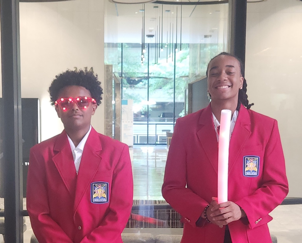 Seneca Valley Students Win Gold at National Video Game Development Competition

Click below for full article.

mocoshow.com/2025/07/01/sen…