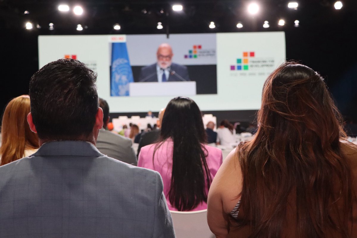 EmbaVEespana's tweet photo. Viceministro Rubén Darío Molina exige en Sevilla el levantamiento completo e incondicional de las MCU contra Venezuela #FFD4 https://t.co/cbVm7CsPAJ https://t.co/suauwBYrSw
