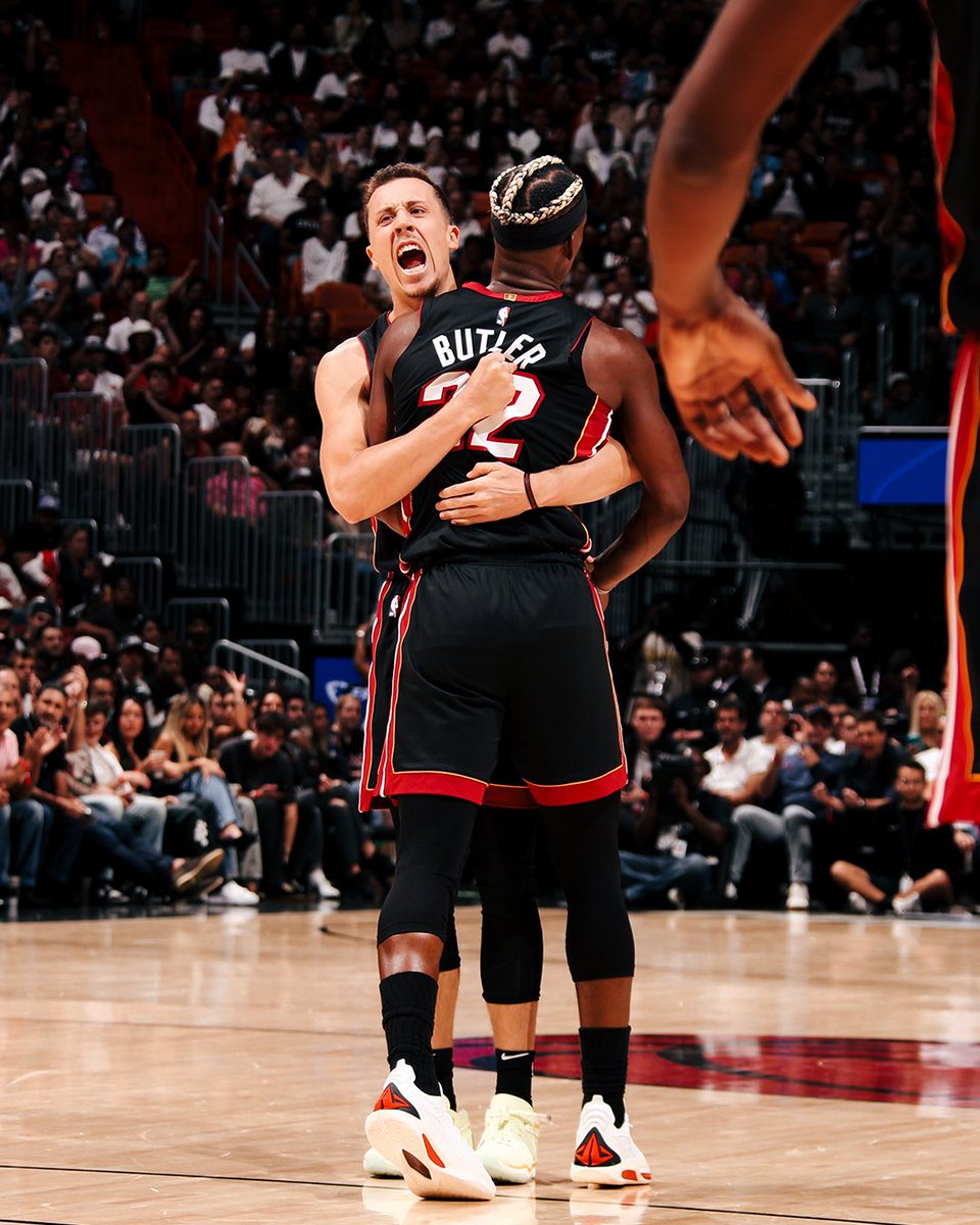 HEATVSREFS's tweet photo. Who would’ve thought they’d be gone 💔 https://t.co/uJbDbGhy1V