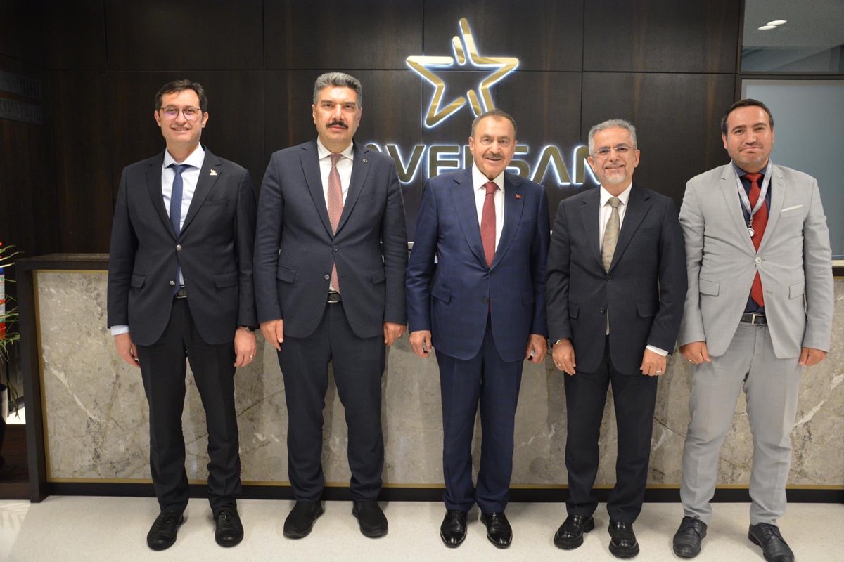 Türkiye'nin önde gelen milli teknoloji kuruluşlarından biri olan HAVELSAN’ı ziyarette Gn. Md.Dr. Mehmet Akif Nacar, yard Muhittin Solmaz, Kemal Kaptaner ve Osman Orhan ile yazılım ve savunma sanayi alanında fikir teatisinde bulunduk. Milli ve yerli yazımının ehemmiyetini görüştük