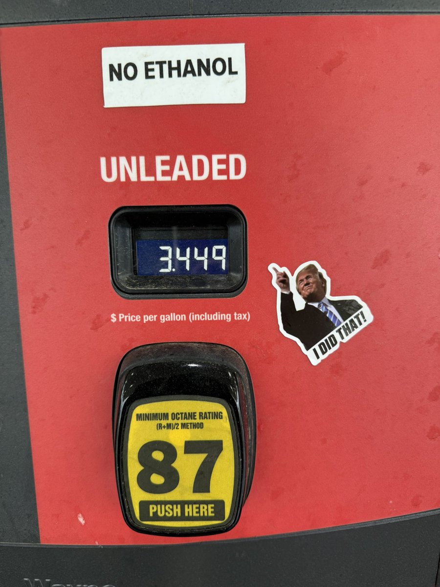 Dustin24Palmer's tweet photo. @built4america @realDonaldTrump I thought he just said gas is the lowest it’s ever been?? https://t.co/Yu8arYyXpl