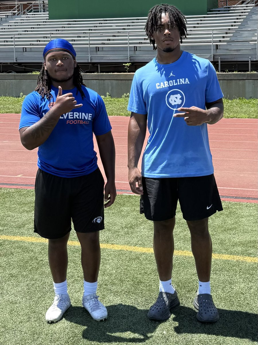 Sage “Crash” Giddings (@sagetooshifty) on Twitter photo Great opportunity to workout with <a href="/MGbayor/">𝕄𝕀𝕂𝔸𝕀 𝔾𝔹𝔸𝕐𝕆ℝ</a> ! To be the best ya gotta train with the best ⚡️⚡️⚡️#RB #Wolverines #LB #Heels #BoltGang
<a href="/FDSNebraska/">Footdoctor JP⚡️™️</a>
<a href="/OPS_WestviewFB/">Westview Wolverines Football</a> Great opportunity to workout with <a href="/MGbayor/">𝕄𝕀𝕂𝔸𝕀 𝔾𝔹𝔸𝕐𝕆ℝ</a> ! To be the best ya gotta train with the best ⚡️⚡️⚡️#RB #Wolverines #LB #Heels #BoltGang
<a href="/FDSNebraska/">Footdoctor JP⚡️™️</a>
<a href="/OPS_WestviewFB/">Westview Wolverines Football</a>