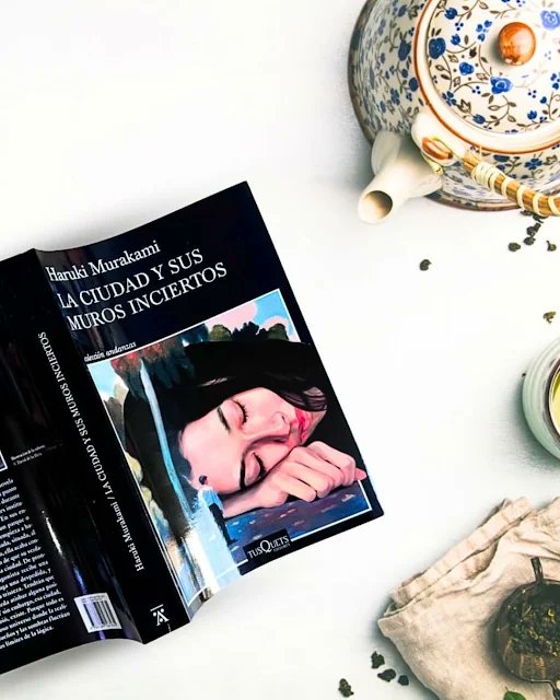 Una reflexión sobre la conciencia y la imaginación. La novela más reciente de Haruki Murakami. libletter.blogspot.com/2025/06/la-ciu…