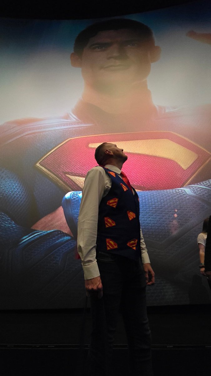 _DCWorld's tweet photo. What a night.....
Superman Leicester fan event
And we saw 30 minutes of Superman
Thanks
@warnerbrosuk
#DCComics
#Lookup
#dcworld https://t.co/iv96DnopgQ