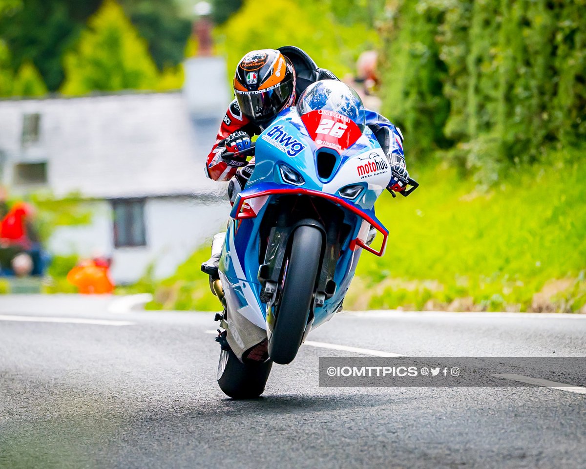 Sam West at Barregarrow, TT 2025 #iomtt #iomttraces #ttraces #lovett #tt2025 #WheelieWednesday