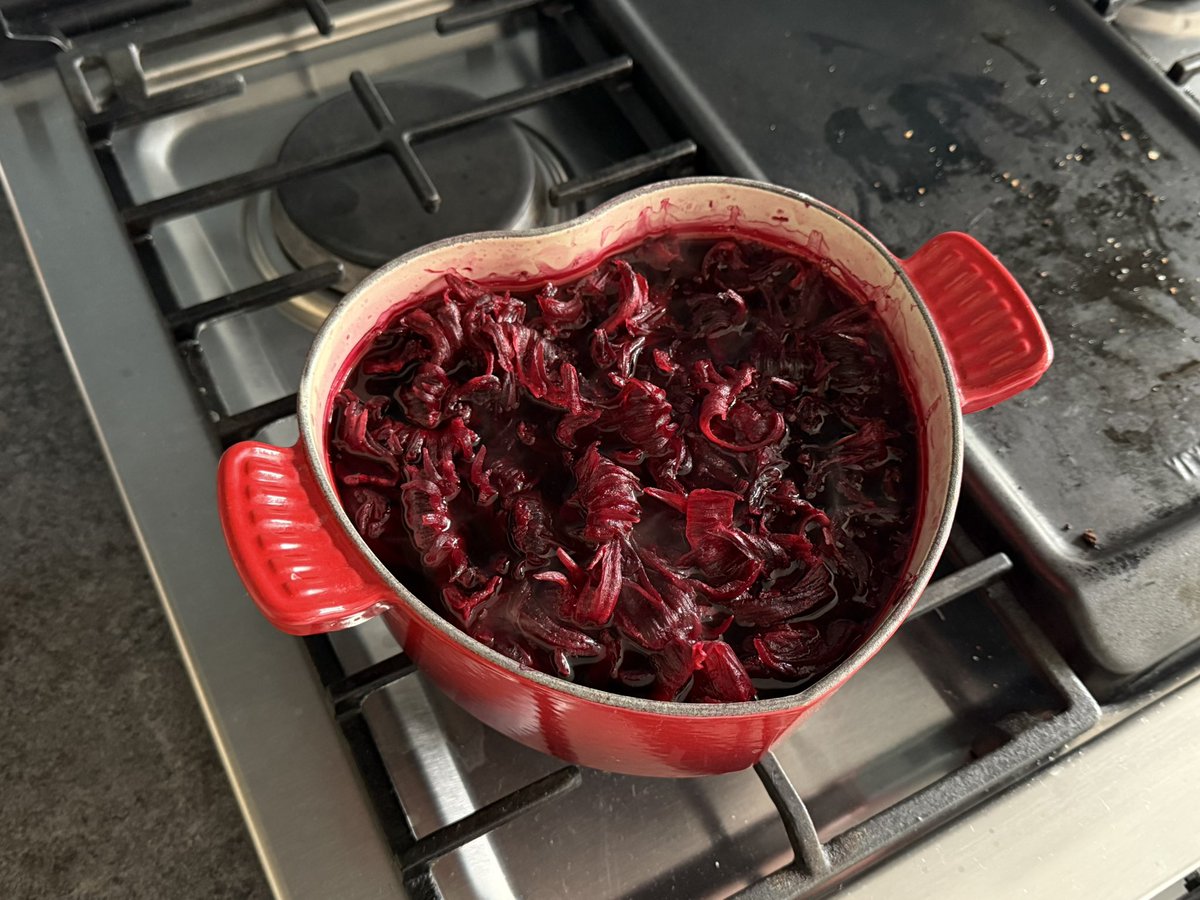 lacomoderdeval's tweet image. agua de jamaica con mango