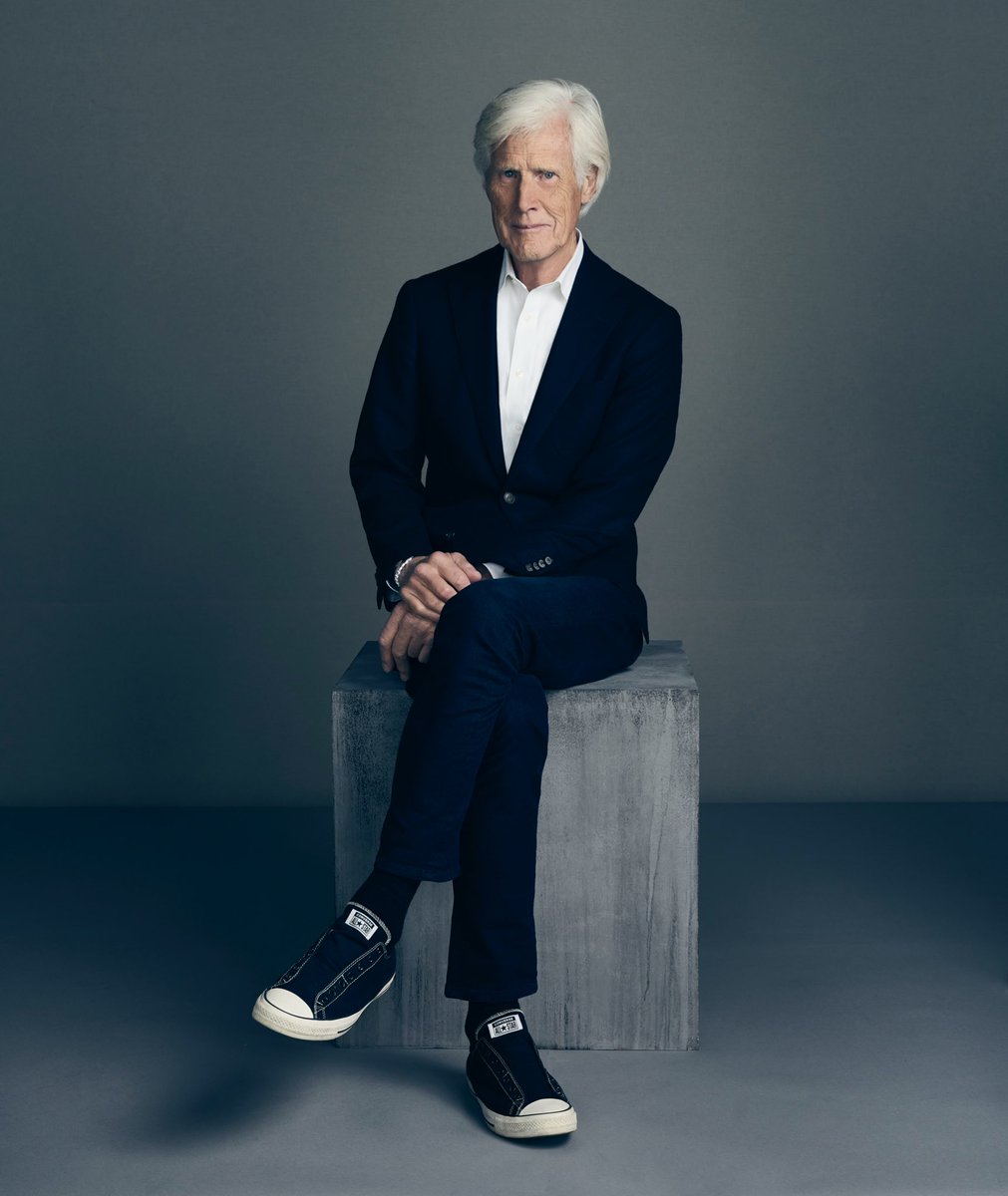 He’s just a Keith, sitting on a box, asking you to wish him a happy birthday… 🎈 
#Dateline