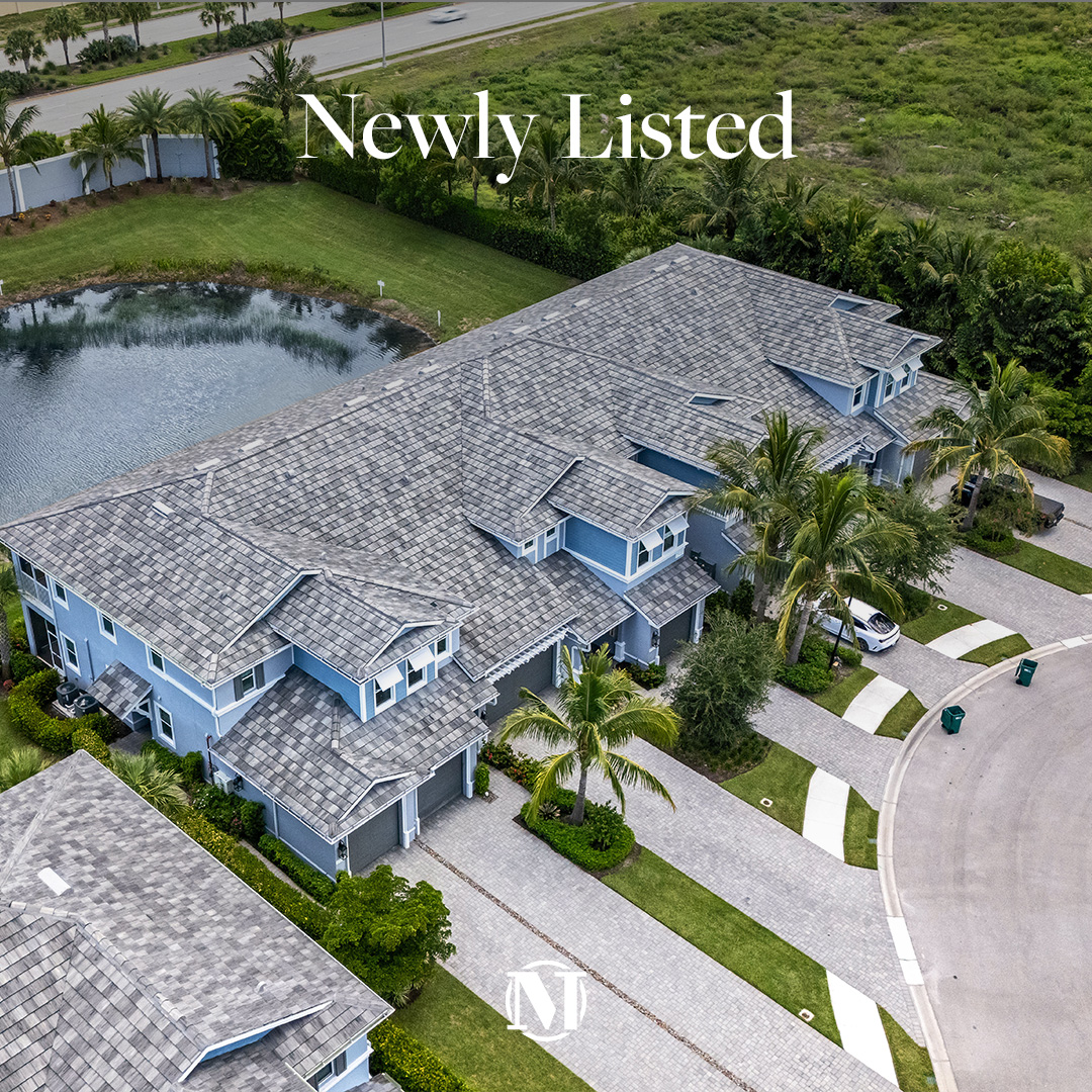 MichelleThomasT's tweet photo. Newly Listed:
2543 Seychelles Dr #606 #NaplesFL
3 Bed | 2 Bath | 1,725 Sq Ft
Offered at $499,000
View Listing: https://t.co/R6Yf3l5bb7
Michelle Thomas
239.429.0727
michelle@michellethomasteam.com
#michellethomasteam #sothebysrealty #seychelles #naplesfl #swflliving #swflhomes https://t.co/jezVzAgSJT