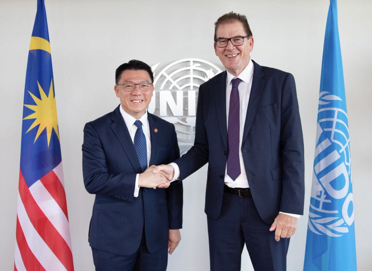 Nga Kor Ming tweet media