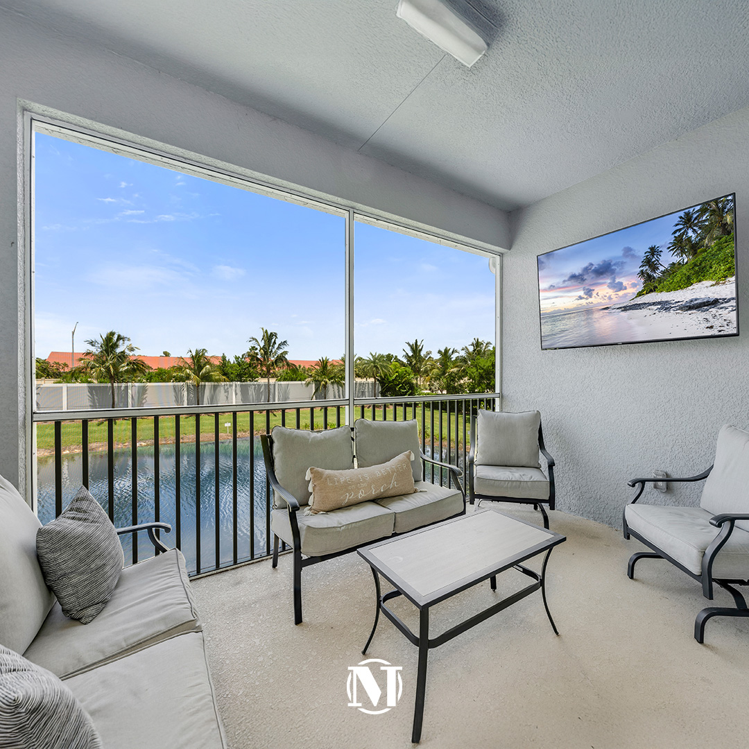 MichelleThomasT's tweet photo. Newly Listed:
2543 Seychelles Dr #606 #NaplesFL
3 Bed | 2 Bath | 1,725 Sq Ft
Offered at $499,000
View Listing: https://t.co/R6Yf3l5bb7
Michelle Thomas
239.429.0727
michelle@michellethomasteam.com
#michellethomasteam #sothebysrealty #seychelles #naplesfl #swflliving #swflhomes https://t.co/jezVzAgSJT