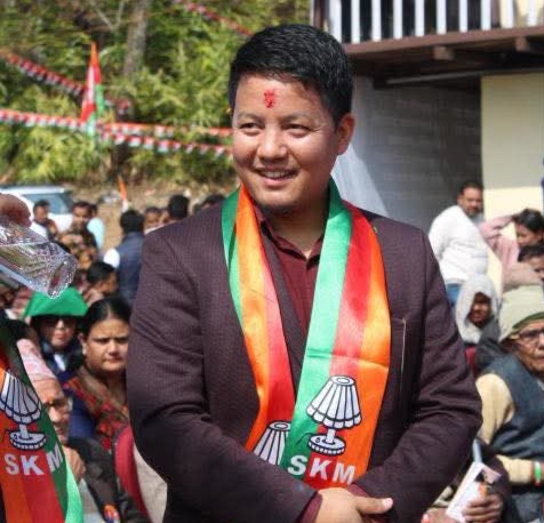 NewsAlgebraIND's tweet photo. BIG NEWS 🚨 Senior Congress leader Ajoy Kumar calls Sikkim a "Neighbouring Country"

Sikkim Krantikari Morcha MP Indra Hang Subba says --

"I strongly condemn the disgraceful remark by Congress leader Dr. Ajoy Kumar comparing Sikkim to another country. A slip of tongue cannot be this grave."

Sikkim BJP also condemns Congress leader.