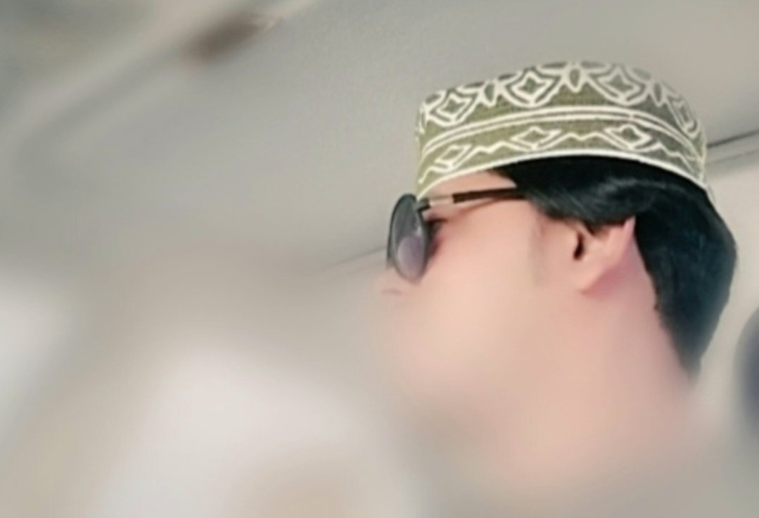 حتى المساء يكون في طلتك غير

الله زرع بك روح وشعور واحساس

لا قلت انت بس مسيت بالخير

يعني مسائي خير من بين هالناس

            مساكم جميل