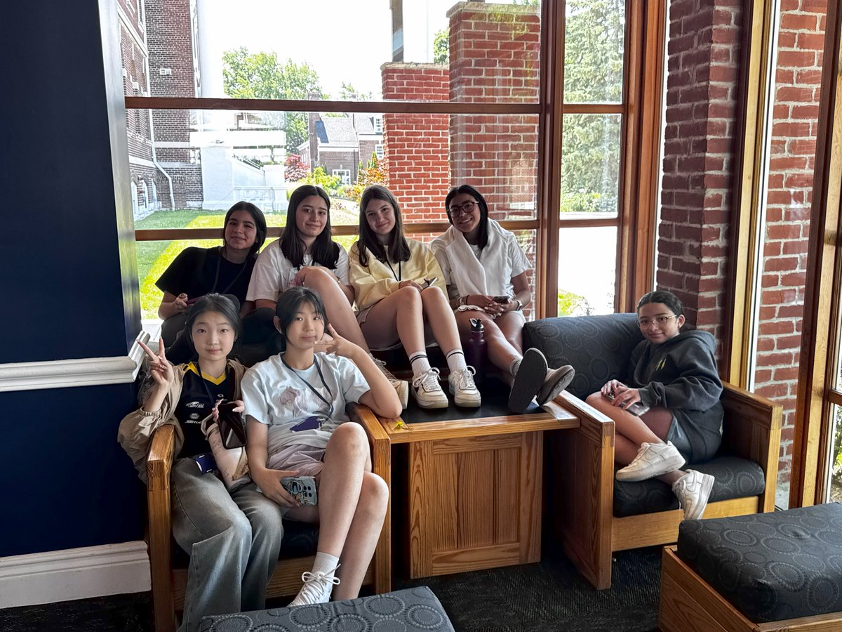 Pickering College tweet media