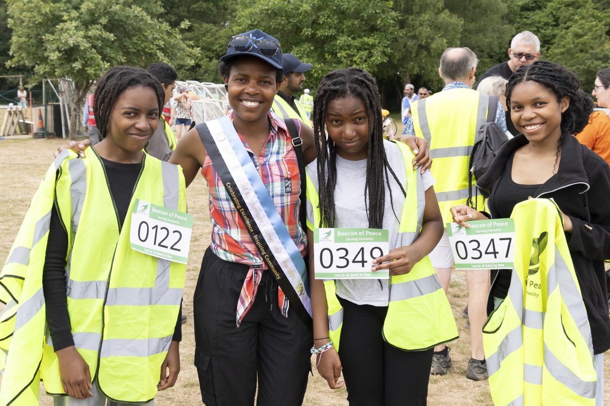 In Tilford’s embrace, 1,700 steps echoed love. #BeaconOfPeace Walk, 40 years strong, lifted 31 charities with joy! Farnham glows!  #WalkForPeace #Islamabad #LoveForAllHatredForNone