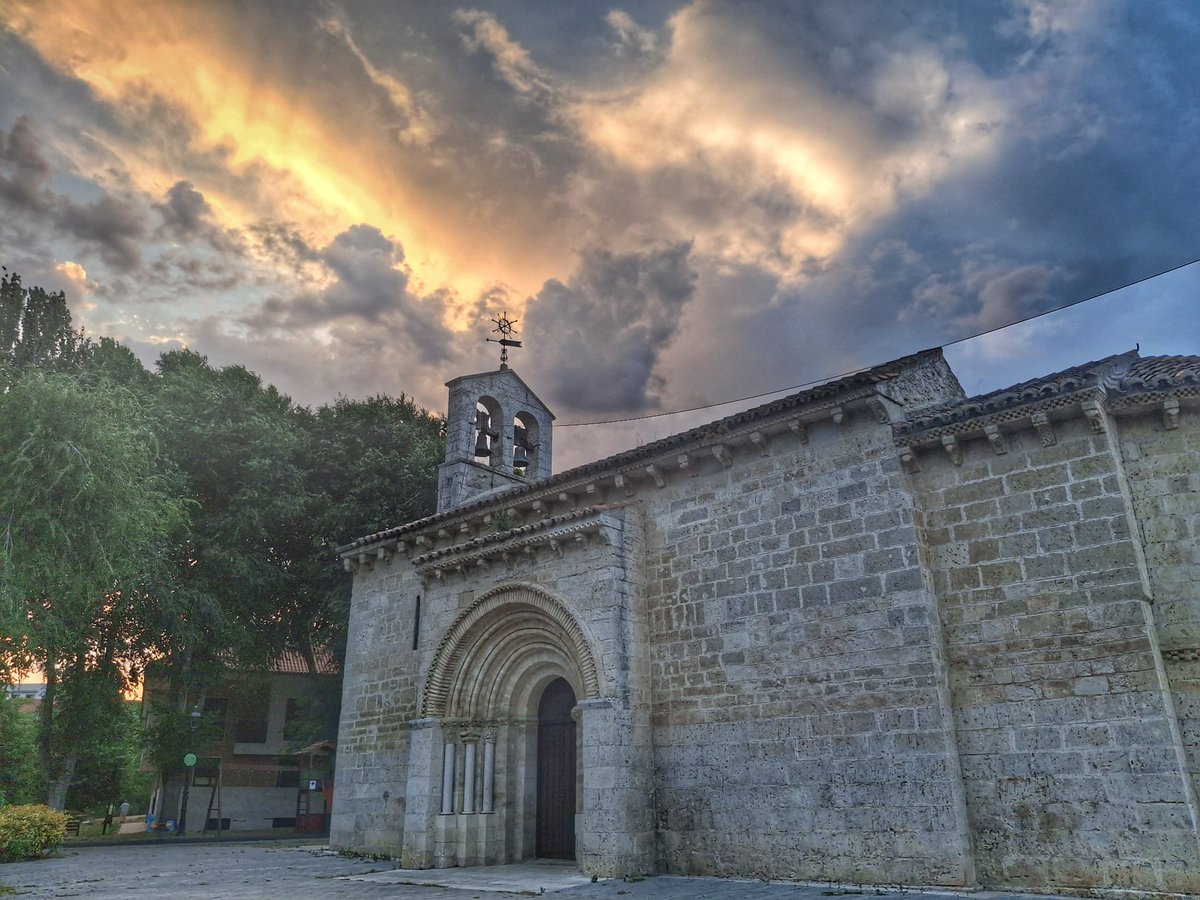 FLorma (@flormasom) on Twitter photo #Buendía #buenosdías
La iglesia de San Juan en Arroyo de la Encomienda.
Es pequeña pero tiene en la portada seis arquivoltas.
<a href="/CyLEsVida/">Turismo Castilla y León</a> <a href="/turvalladolid/">Turismo Valladolid</a> #Buendía #buenosdías
La iglesia de San Juan en Arroyo de la Encomienda.
Es pequeña pero tiene en la portada seis arquivoltas.
<a href="/CyLEsVida/">Turismo Castilla y León</a> <a href="/turvalladolid/">Turismo Valladolid</a>