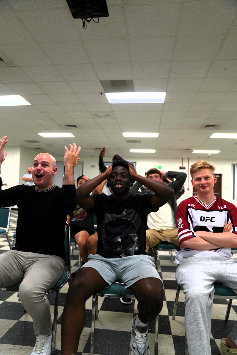 USAGFortMeade's tweet image. Last week, Fort Meade service members packed McGill Training Center for a Fight Night watch party, cheering on @forthoodarmy Soldiers in the installation's first boxing event since 2009!
Huge thanks to BOSS and Fort Meade MWR for a knockout event!
📸 Capt. James Mann