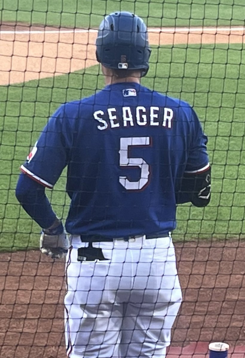 PaleseTj's tweet image. High 5! Core5 @coreyseager_5 #Core5 #SeagerNation @Rangers