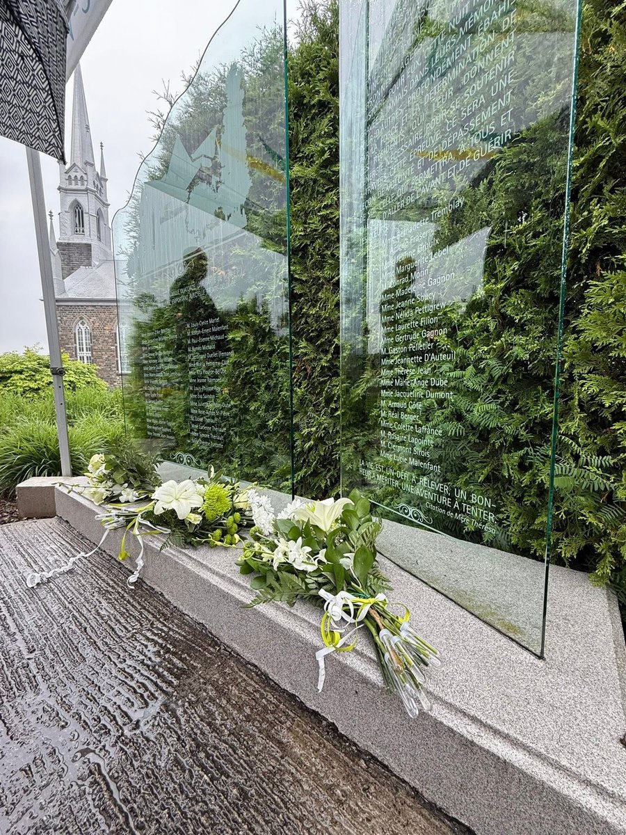 FEDuranceauCAQ's tweet image. Inauguration de la Résidence de l’Ancrage à L’Isle-Verte, un immeuble destiné à des personnes âgées en légère perte d’autonomie. 👏🏠