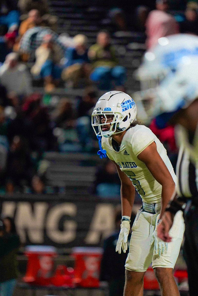 theekylehall's tweet image. 😈….