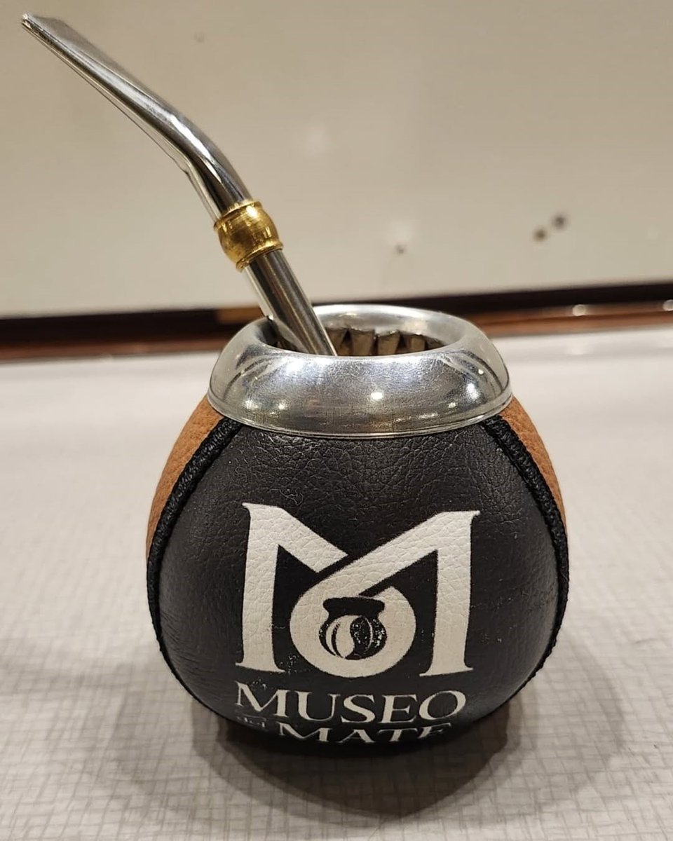 RutaYerbaMate's tweet photo. Tuvimos el honor de visitar junto a #Arasy el Museo del Mate, kilómetro 0 de la @rutadelayerbamate .

Allí nos recibió Alberto de La Plaza, su creador, junto a su nieto Alexis, y recorrimos juntos los avances del museo, que pronto abrirá sus puertas al público... https://t.co/Vm2Jj6j96R