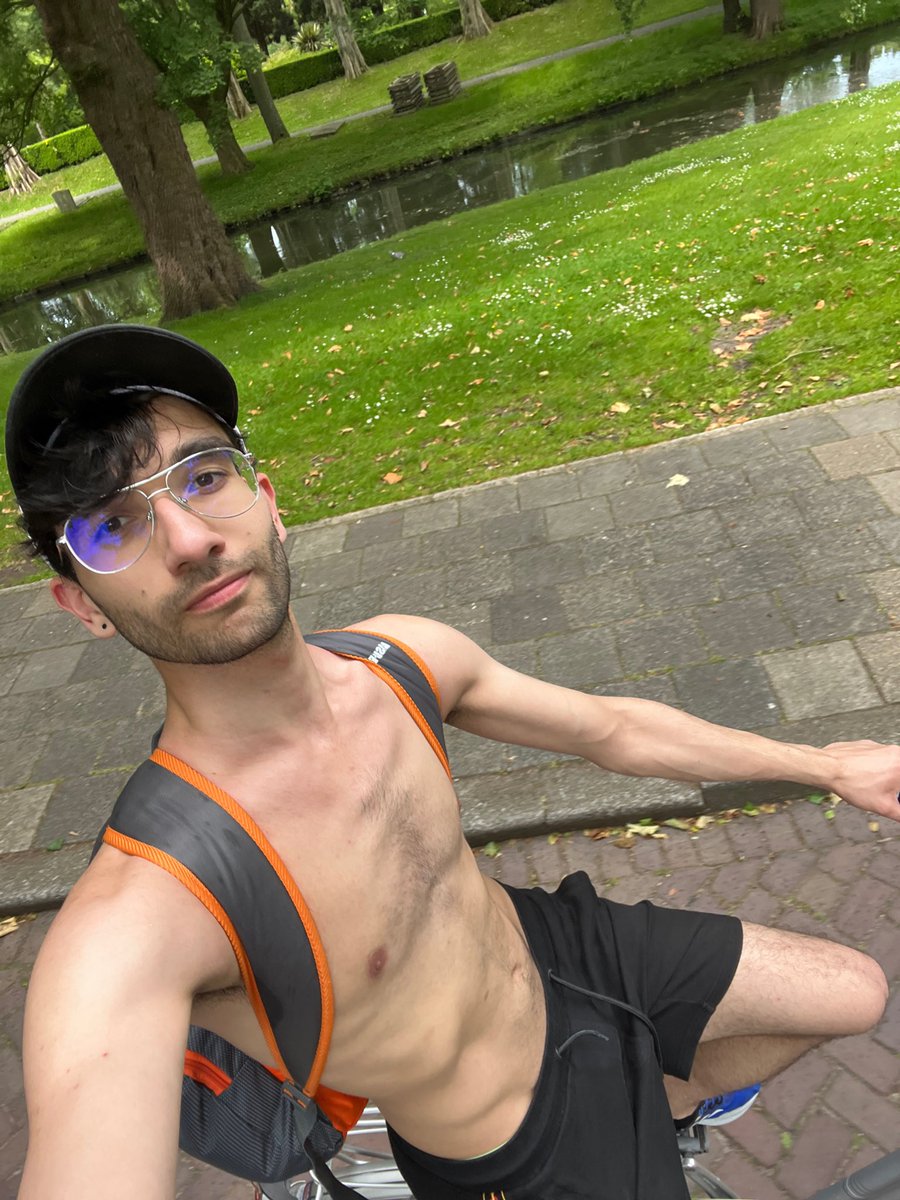 Felt like a fking fratboy cycling- kinda funn :)