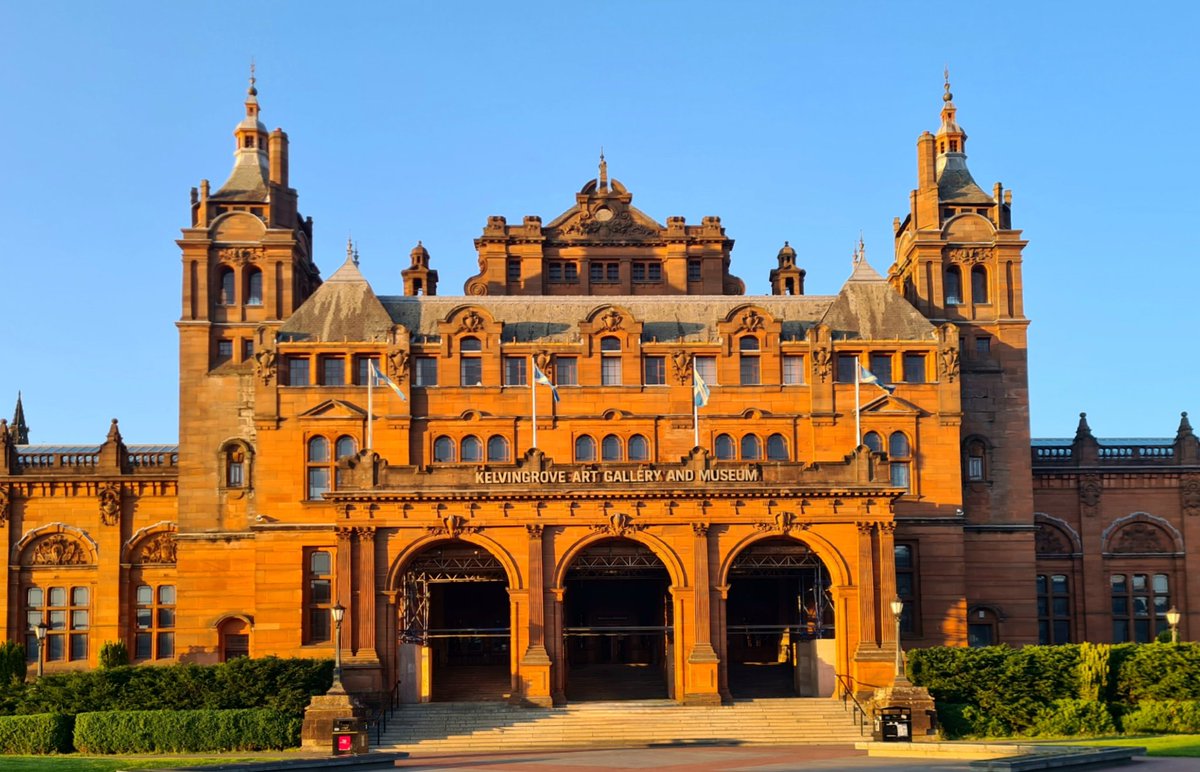 is_glasgow's tweet photo. The Kelvingrove Art Gallery and Museum looking magnificent in the late evening sun here in Glasgow.

#glasgow #architecture #architecturephotography #kelvingroveartgallery #glasgowtoday #summersun https://t.co/rVZZTVk5uf