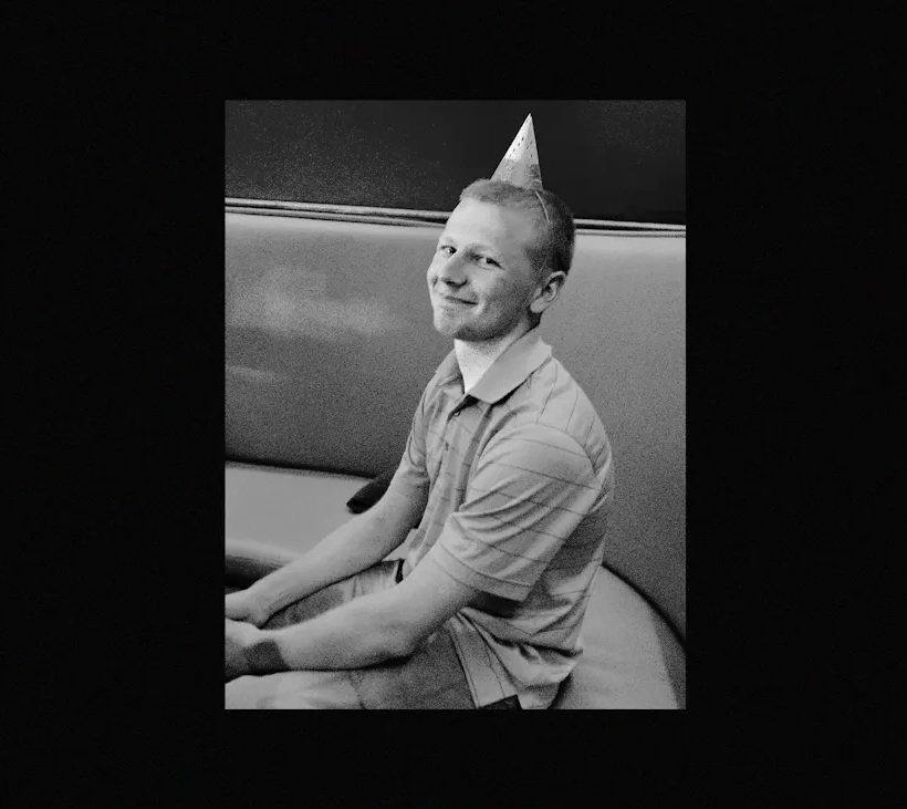 İyi ki doğdun Aaron Bushnell! 
#AaronBushnell