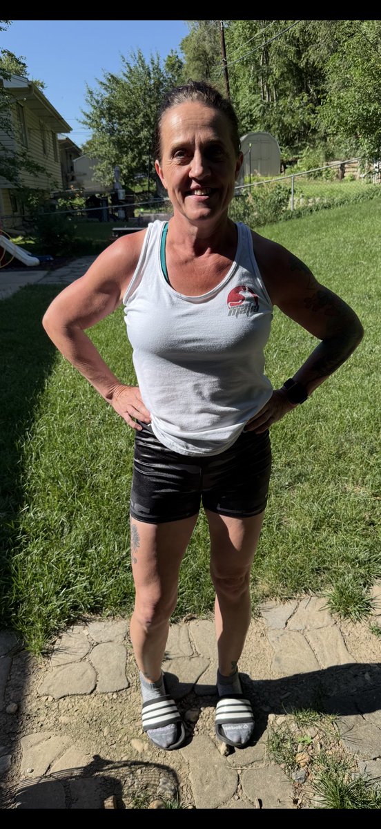 No matter how hard you try to hide these women always seem to find you 😳