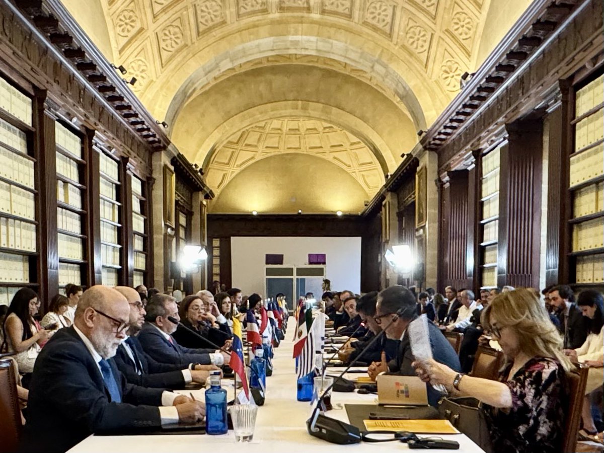 EmbaVEespana's tweet photo. Venezuela presente en I Reunión Extraordinaria de Cancilleres de Iberoamérica https://t.co/a7wumwjiLt https://t.co/tJ1eMOL4Y4