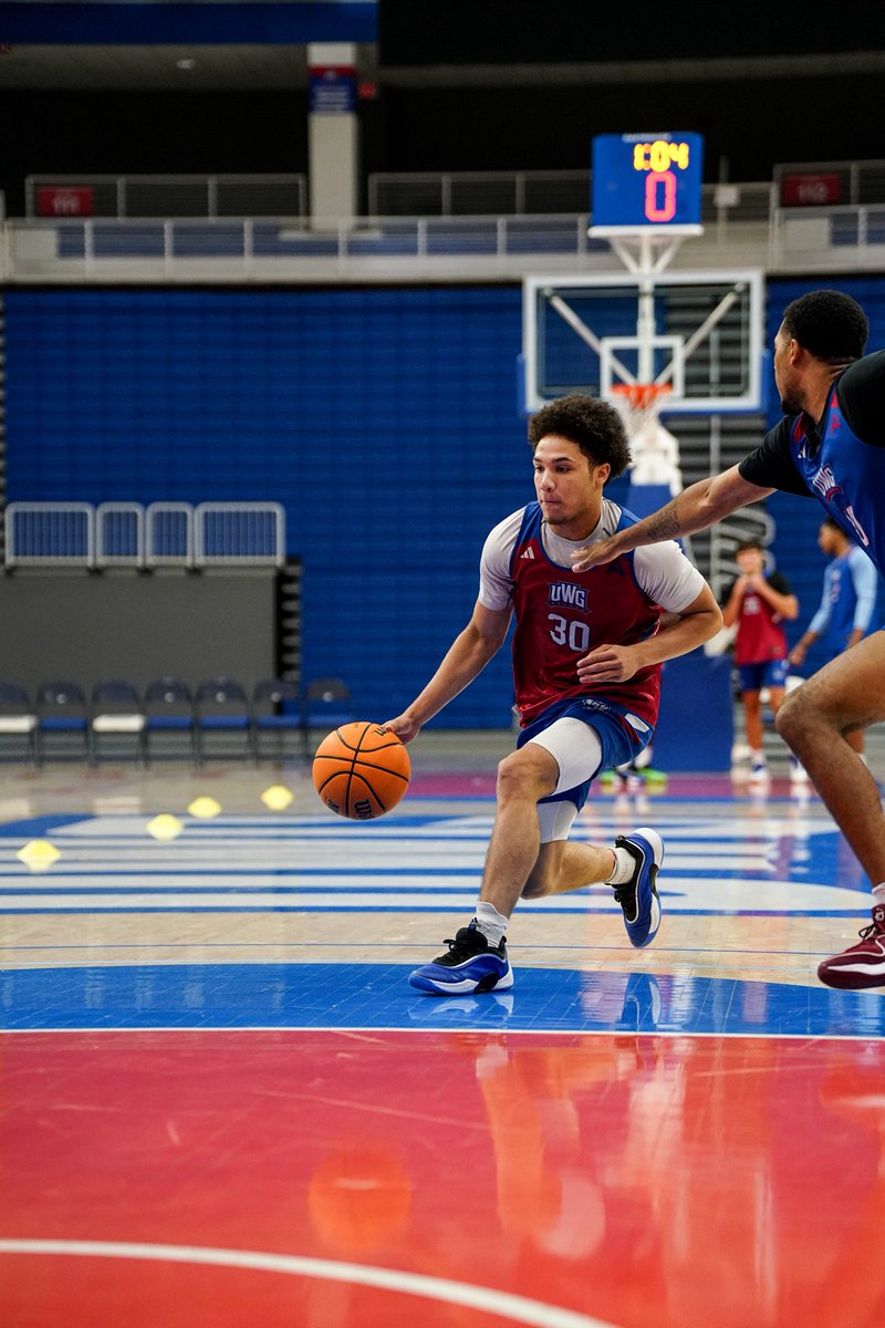 UWG_MBB's tweet image. Whole lotta basketball

#WeAreOne