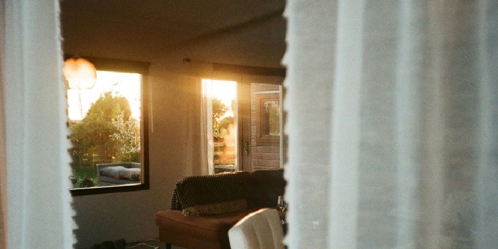 snappytint's tweet photo. 📊ROI analysis: Home window tint 4 entertainers
Investment: $800-2,500 for main entertaining areas. 

One client calculated $3K in saved restaurant/venue costs. Sometimes the best home investments are the ones enhancing your lifestyle while providing measurable financial returns. https://t.co/FDu2Wv4Hkh