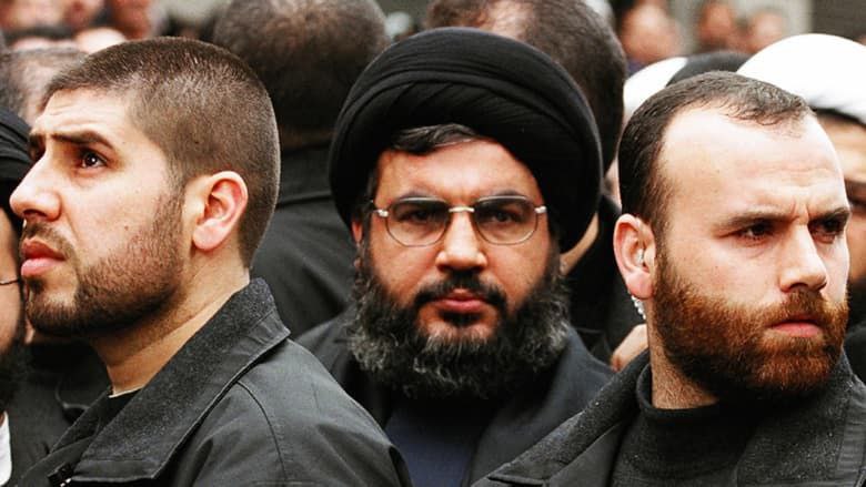 تعلمنا من حسين العصر
كيف يجود القائد في ساحة المعركة، فلا يفر، ولا يخاف، ولا يرتجف...💔