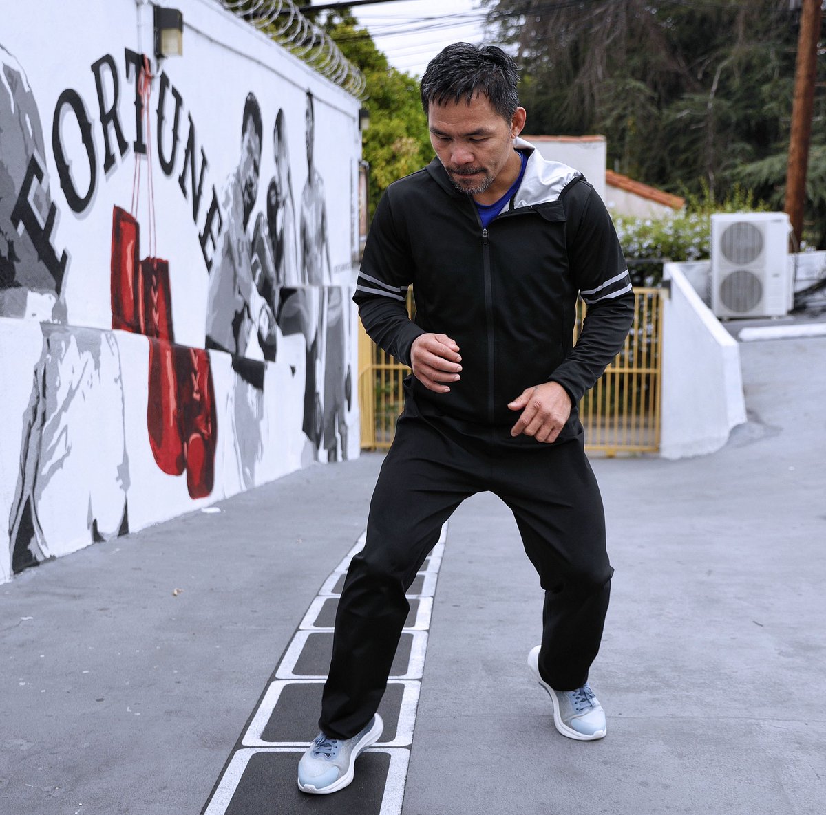MannyPacquiao's tweet image. Early morning grind. No shortcuts, just hard work and discipline. 👊🏽 #TeamPacquiao
#PacquiaoBarrios JULY 19 | Live on PBC PPV on PRIME VIDEO!