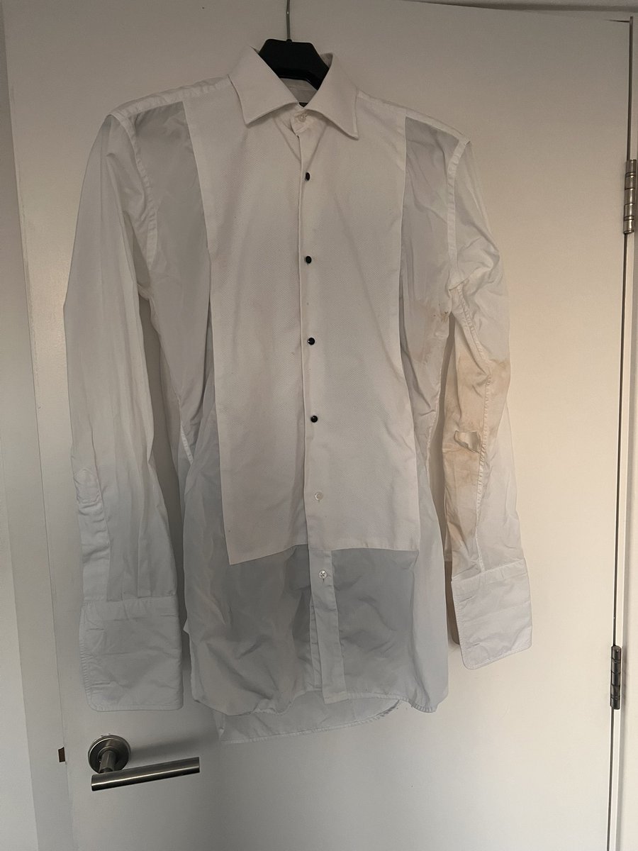 osnnr's tweet photo. @joakimhi @raave Swap for E&amp;R dinner shirt with a puncture hole and immutable blood stains (1:1 runway S25). "Ironed" in the sense of that the hole was made with iron. https://t.co/IqUkHvQHum