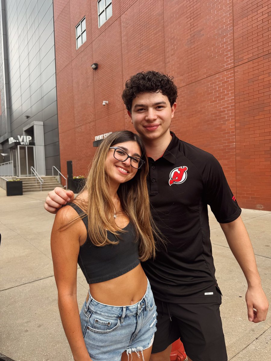 A very fun day with the prospects! Also good to meet the new ones and old ones of the group! See some of you soon😈 #NJDevils