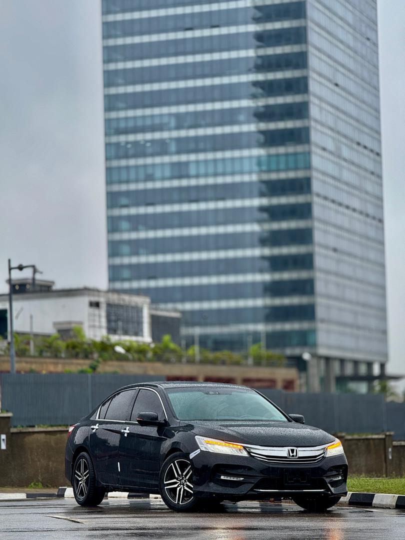 CarsConnectNG's tweet photo. 🤳  HONDA ACCORD EXL V6 
◐➖➖➖➖➖➖➖➖➖◑ 
✨ Fullest Option 
◐ Year: 2014 ↑2016Model
◐ Status: Toks Standard 
◐ Duty: Fully Paid
◐ Price: ₦11.6M 💥..negotiable
◐ Location:Abuja   🇳🇬 🌎

☎/ 📩 : 08068278079
🇳🇬Nationwide Delivery ✈🏠
Pls Rtw🙏#CarsConnect #NG #ALj https://t.co/PydoXxv52m