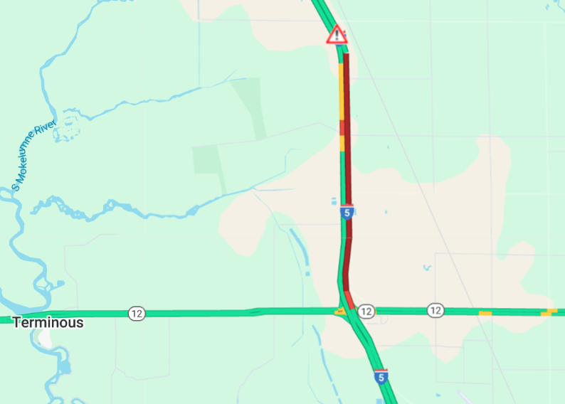 #TrafficAlert #Thornton the Peltier Road off-ramp from northbound I-5 is closed due to a big-rig fire on the shoulder. No ETO. Seek alternate route. #knowbeforeyougo with quickmap.dot.ca.gov