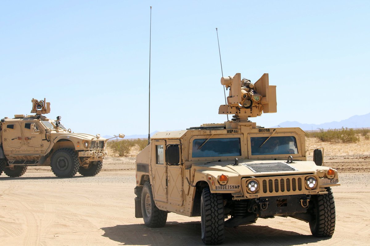 iiiarmoredcorps's tweet image. Soldiers from the 759th MP Battalion, under JTF–Southern Border, stand alongside U.S. Border Patrol to secure our southern border. The III Armored Corps is proud of their vigilance and commitment to protecting our nation.
