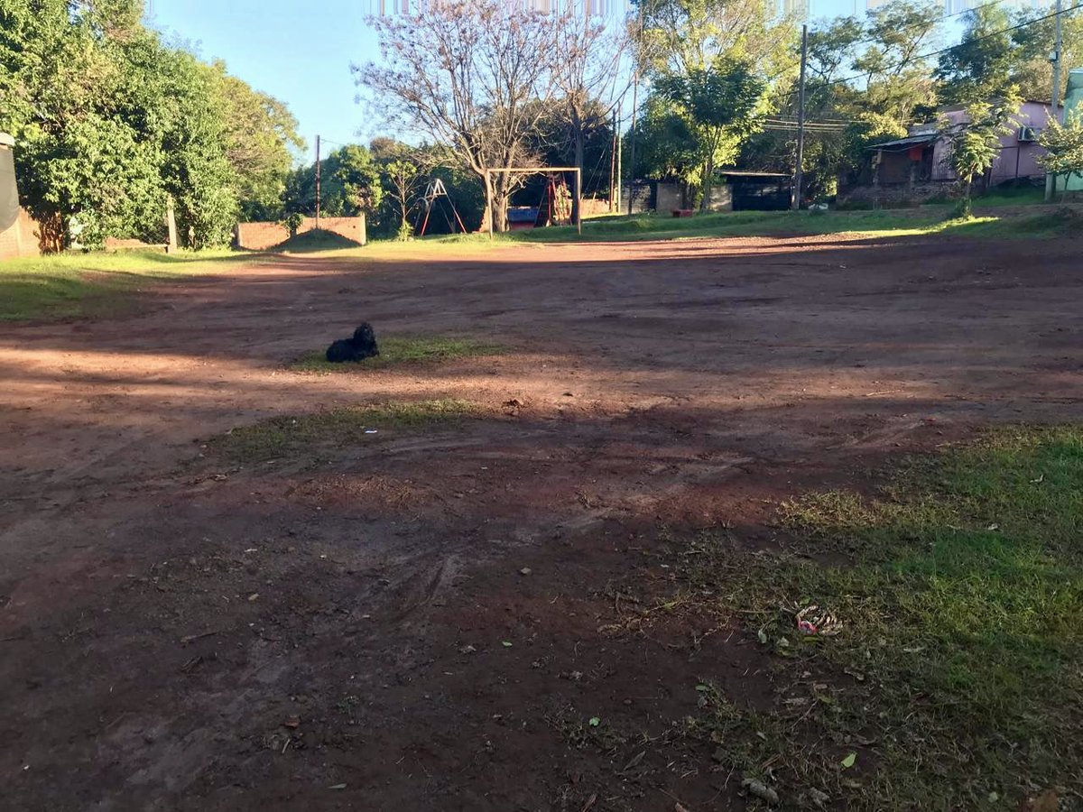 Gracias Rosario Villalba <a href="/rosariovillalb/">Rovi ⭐️⭐️⭐️</a> y Sandra Capeli por invitarme a compartir una tarde en Villa Dolores de Posadas💛
Admiro y me identifica el compromiso social con el que trabajan todos los días. 
Estar cerca, escuchar y acompañar siempre es el camino.
#Misiones