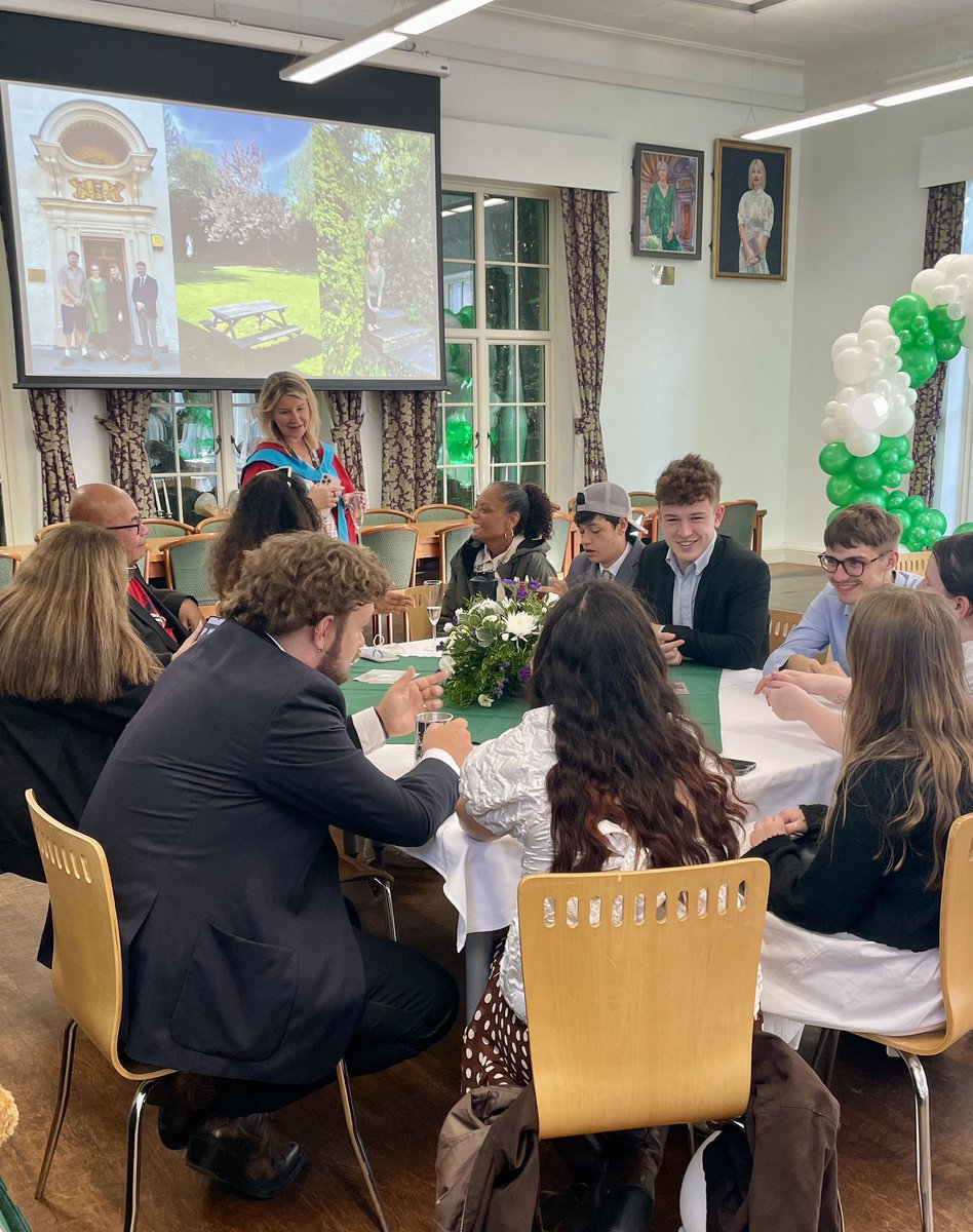 CuthsSociety's tweet image. Congratulations to the Class of 2025 at St Cuthbert’s Society, @durham_uni! 🎓🎉
Please remember: Once Cuth’s, Forever Cuth’s 💚 @CuthsAlumni