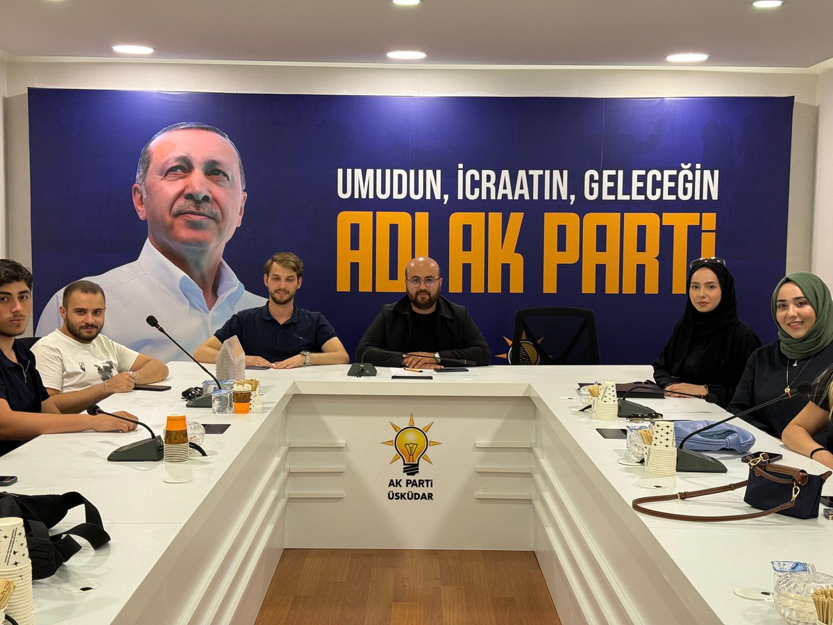 AK Gençlik Üsküdar (@akgencuskudartr) on Twitter photo #AKGençÜsküdar olarak, Yönetim Kurulu toplantımızı İl Yönetim Kurulu Üyelerimiz <a href="/cavdarserhad/">Serhat Çavdar🇹🇷</a> ve Gençlik Kolları Başkanımız <a href="/barisclik34/">Barış ÇELİK</a>'in başkanlığında gerçekleştirdik.
#AşkınAdıÜsküdar #AKGençÜsküdar olarak, Yönetim Kurulu toplantımızı İl Yönetim Kurulu Üyelerimiz <a href="/cavdarserhad/">Serhat Çavdar🇹🇷</a> ve Gençlik Kolları Başkanımız <a href="/barisclik34/">Barış ÇELİK</a>'in başkanlığında gerçekleştirdik.
#AşkınAdıÜsküdar